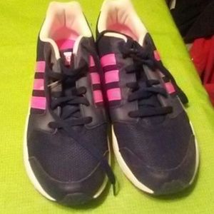 Womens Adidas  tennis shoes